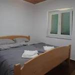Goranci Villa *